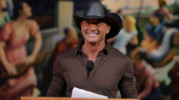 The return of Tim McGraw: A 'Song for America' on a 'Pawn Shop Guitar'